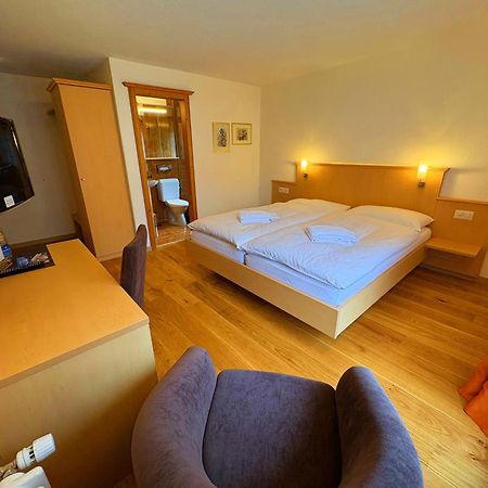 קלוסטר Madrisa Lodge מראה חיצוני תמונה