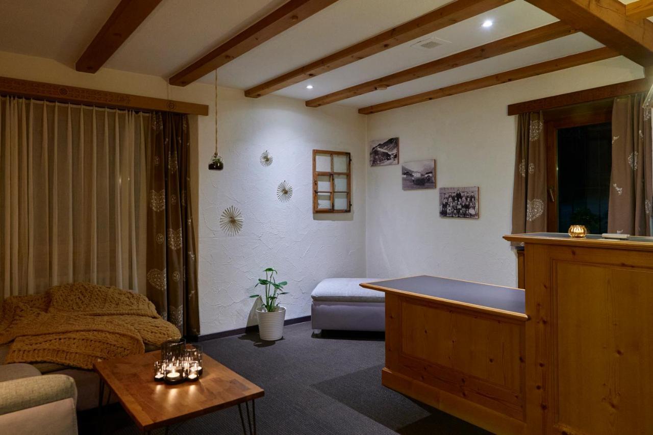 קלוסטר Madrisa Lodge מראה חיצוני תמונה
