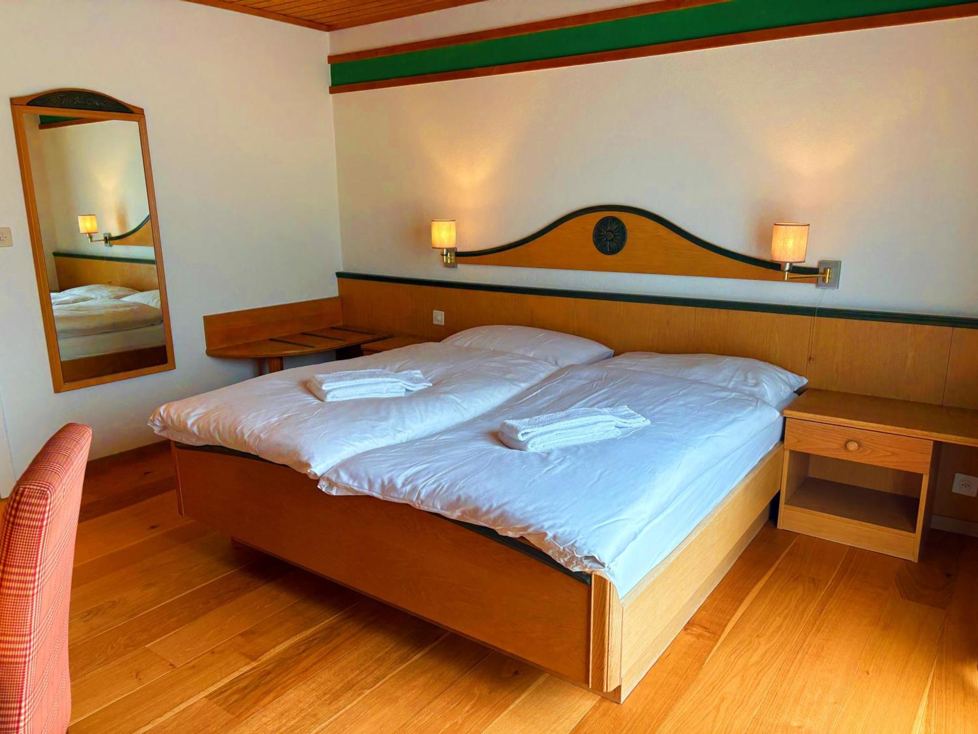 קלוסטר Madrisa Lodge מראה חיצוני תמונה