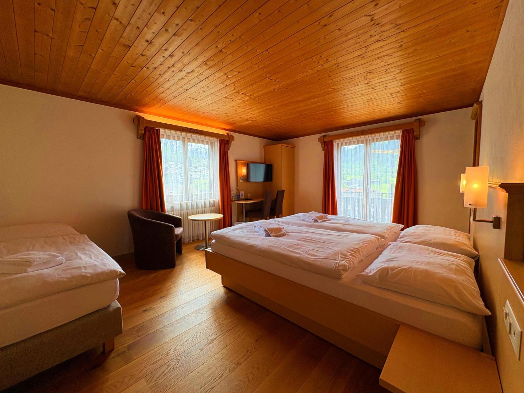 קלוסטר Madrisa Lodge מראה חיצוני תמונה