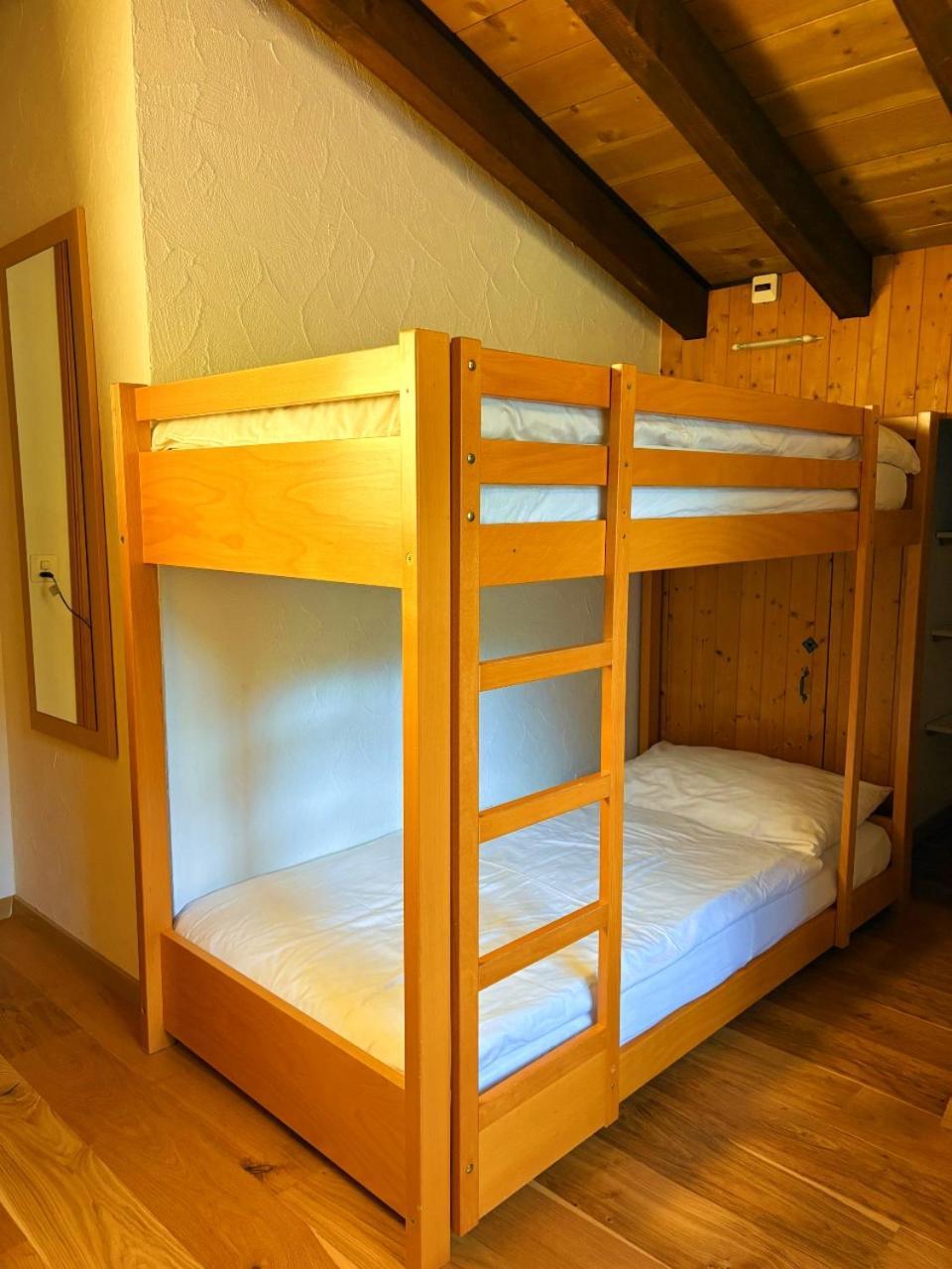 קלוסטר Madrisa Lodge מראה חיצוני תמונה