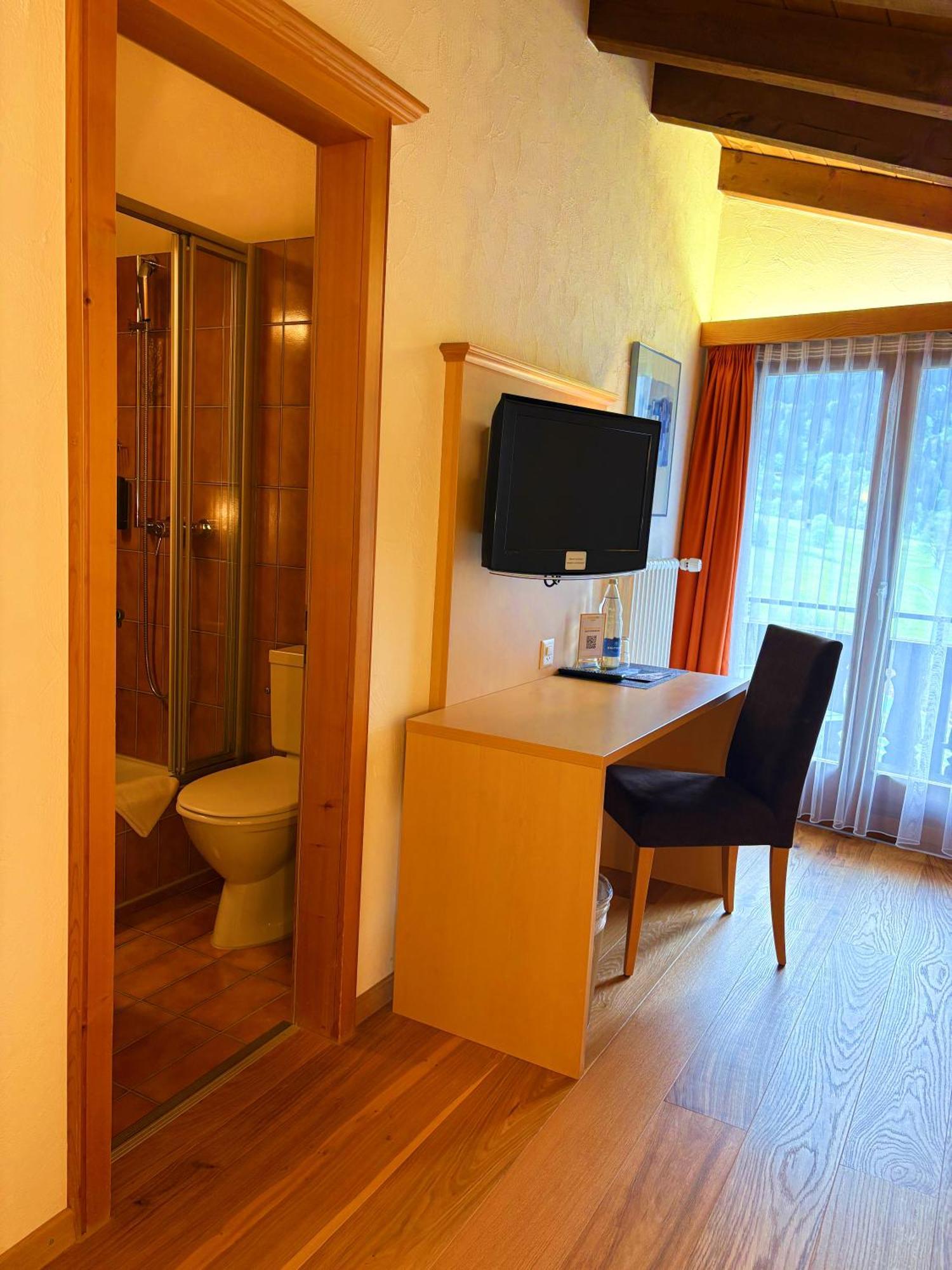 קלוסטר Madrisa Lodge מראה חיצוני תמונה