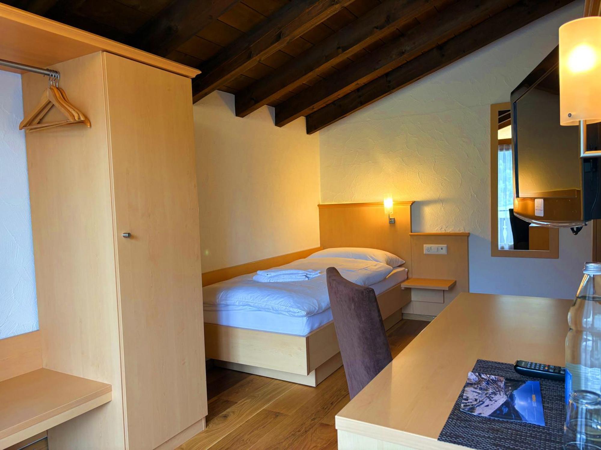 קלוסטר Madrisa Lodge מראה חיצוני תמונה