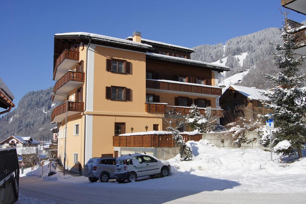 קלוסטר Madrisa Lodge מראה חיצוני תמונה
